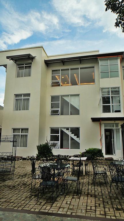 Paranaque City 퍼플 트리 베드 앤 브랙퍼스트 B&B 외부 사진