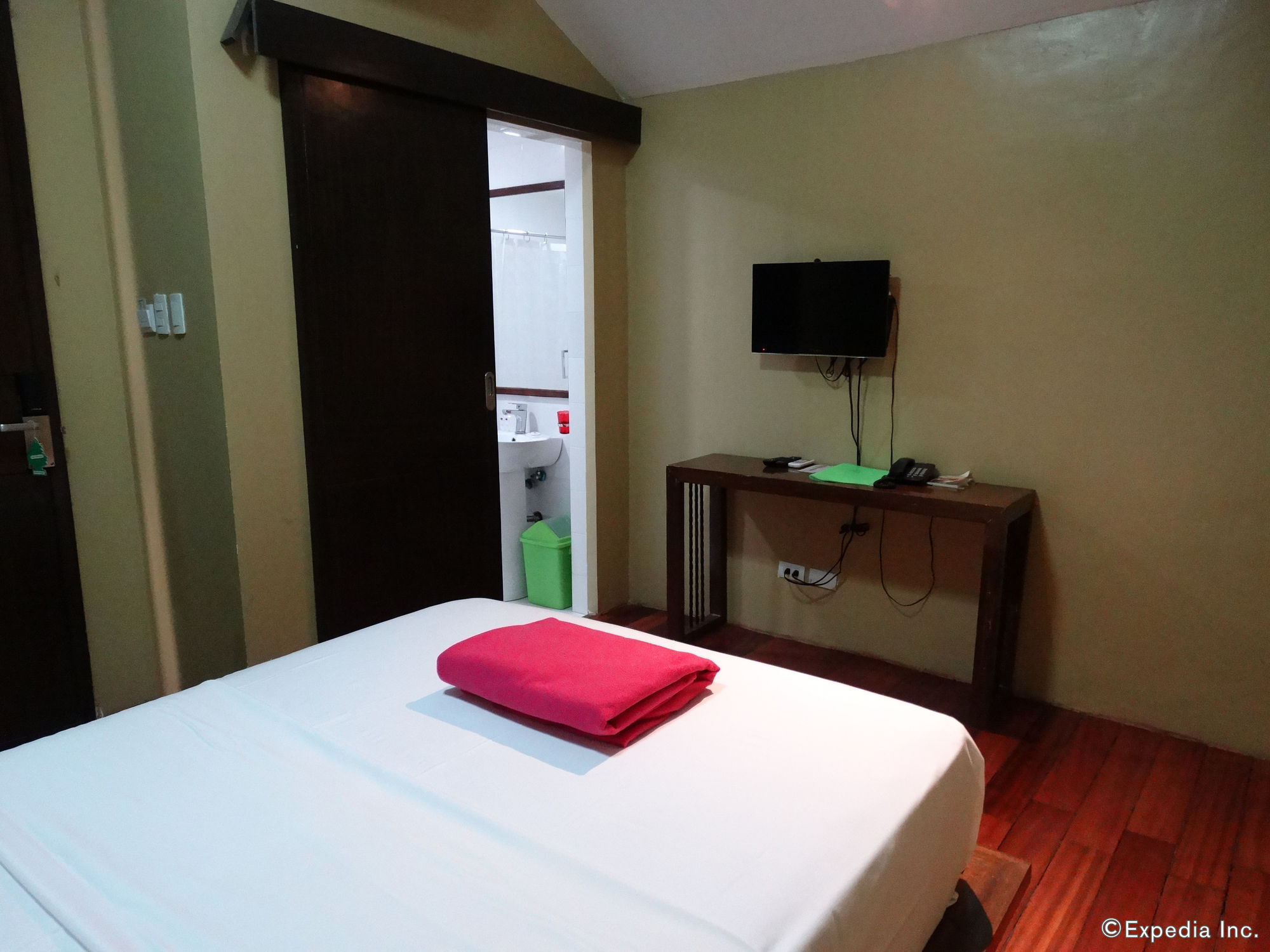 Paranaque City 퍼플 트리 베드 앤 브랙퍼스트 B&B 외부 사진